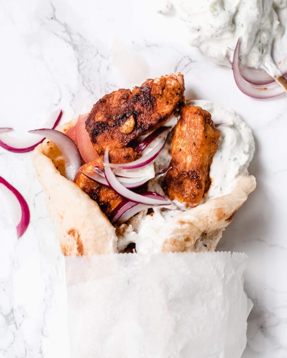 griekse pita met gyros en tzatziki