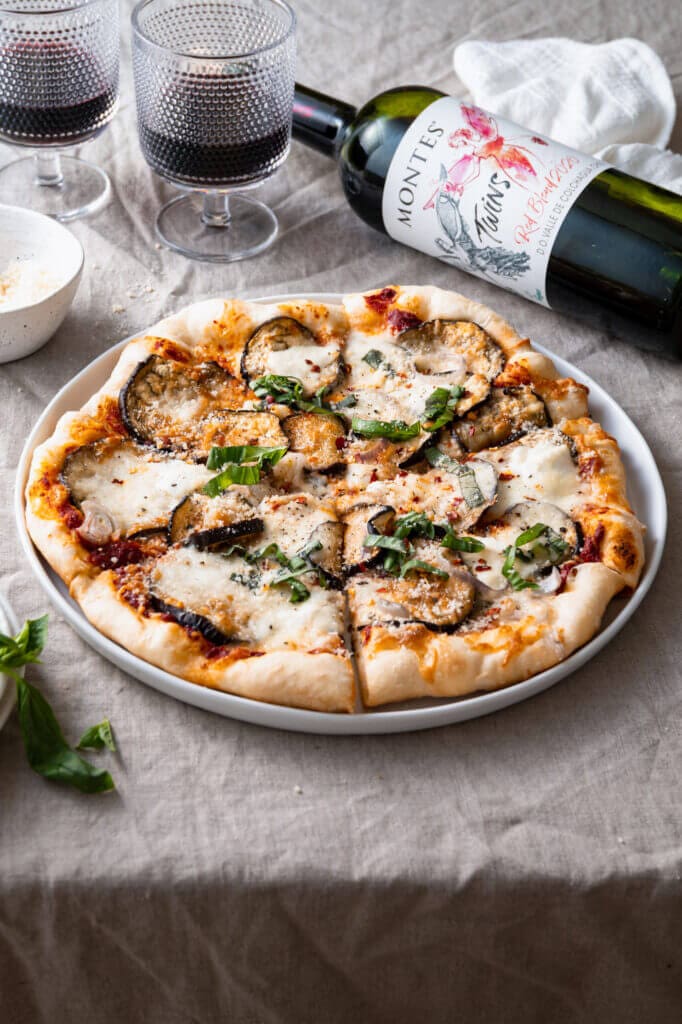 Melanzane alle parmigiana pizza