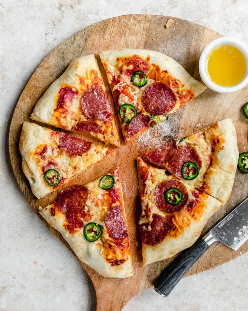 American hot pizza